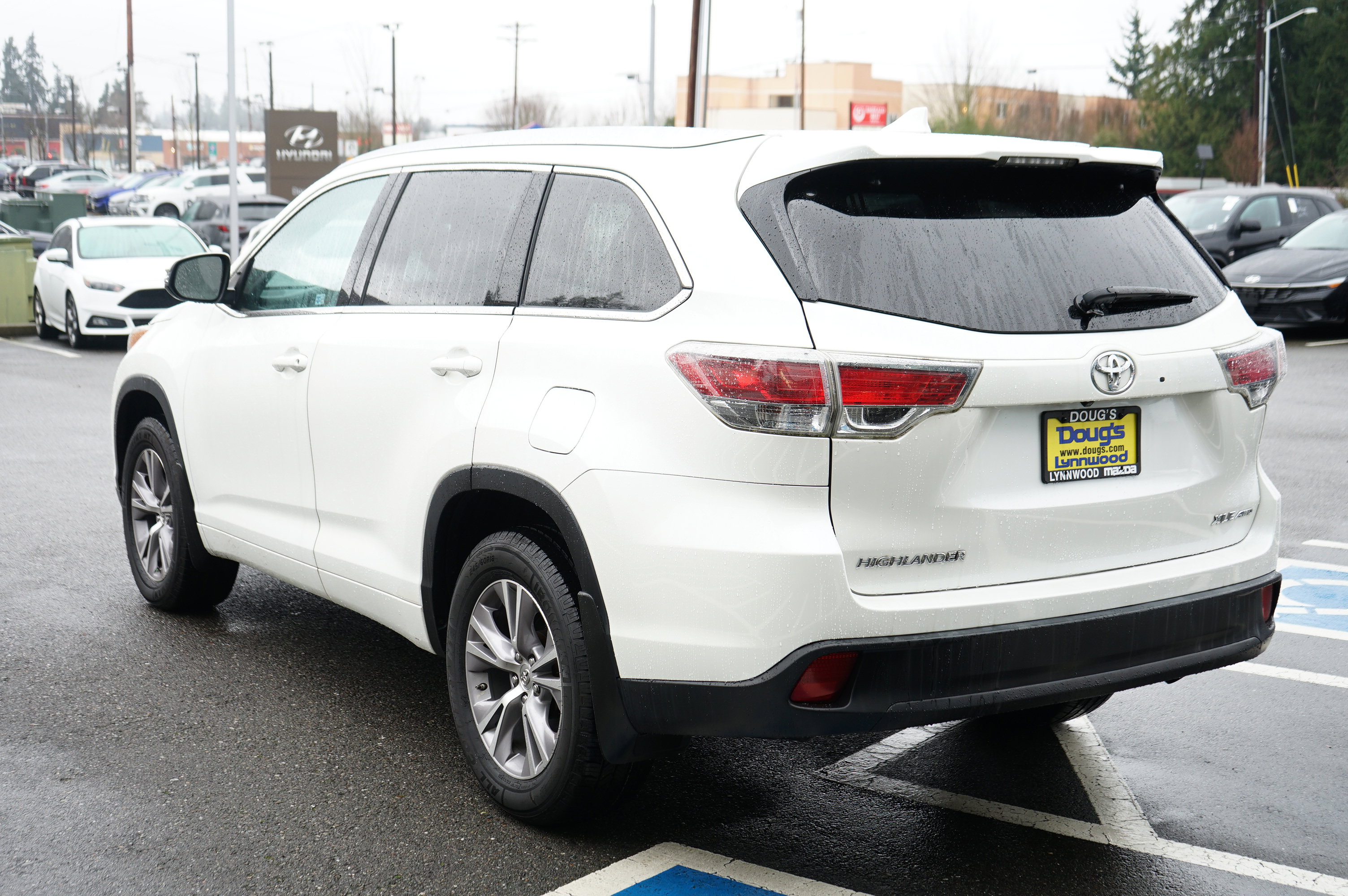 Used 2015 Toyota Highlander XLE image 5