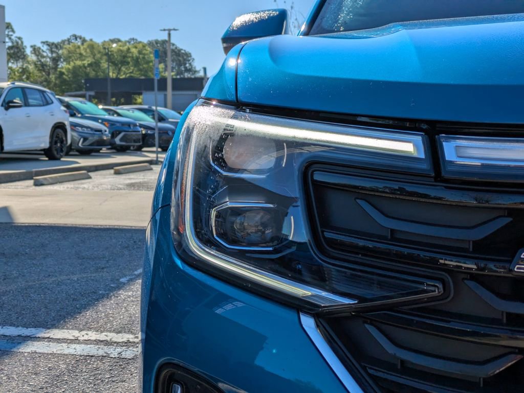 Certified 2024 Volkswagen Atlas Cross Sport SEL R-Line image 10