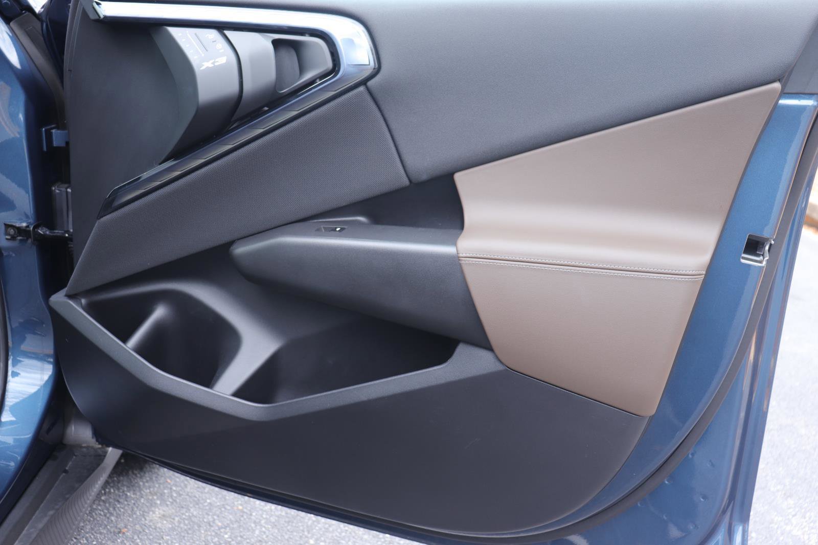 Used 2025 BMW X3 xDrive30i w/ Premium Package image 19