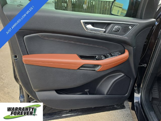 Used 2019 Ford Edge Titanium w/ Equipment Group 301A FWD image 18
