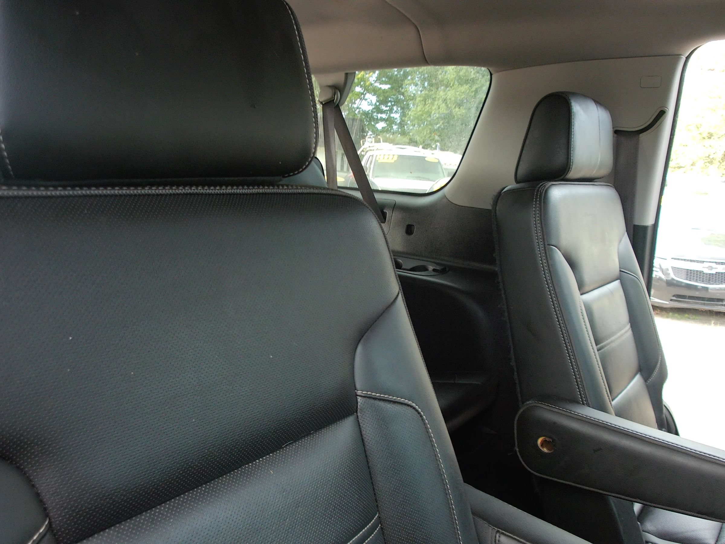 Used 2015 GMC Yukon XL Denali w/ Open Road Package RWD image 45