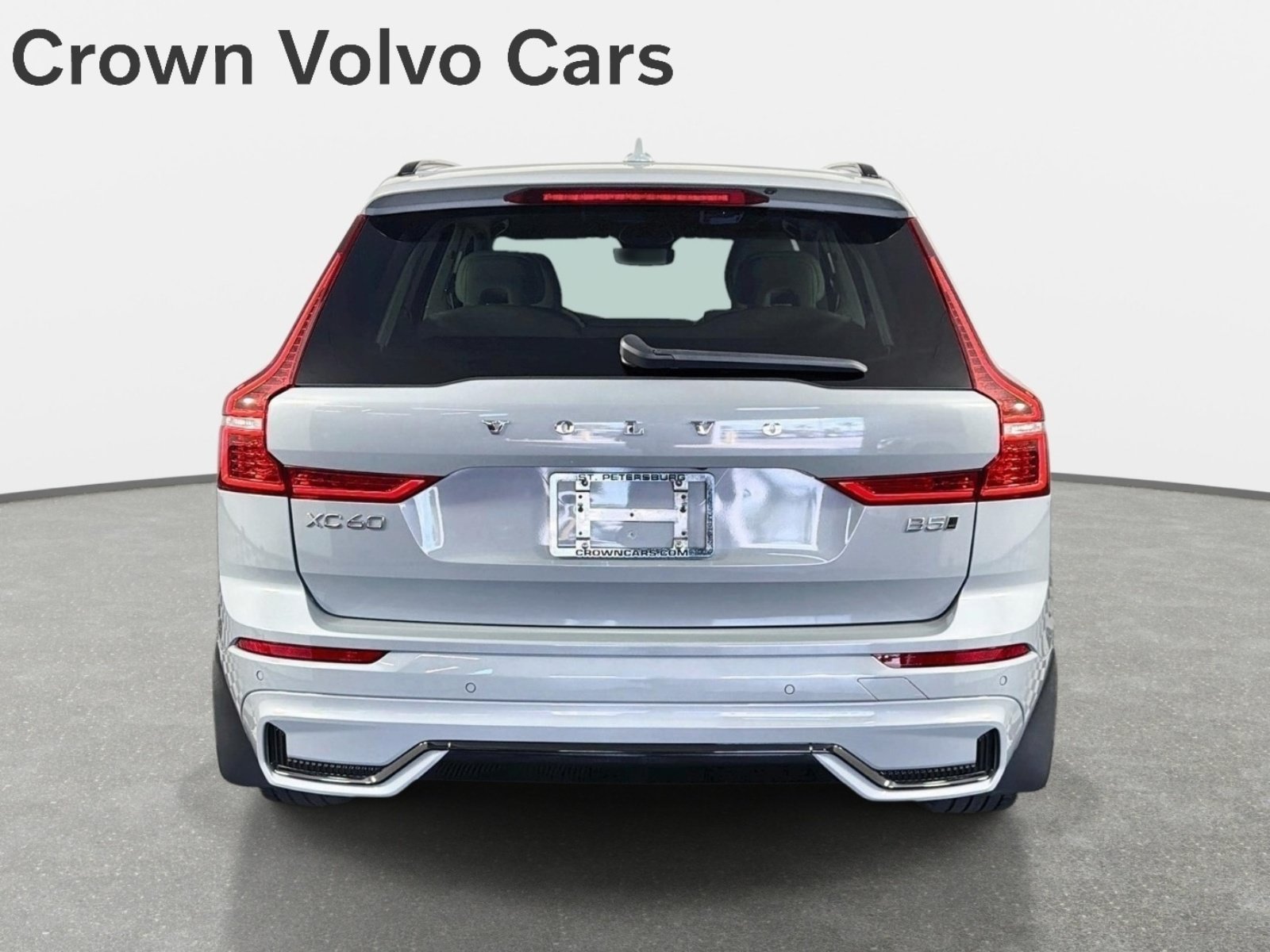 Used 2024 Volvo XC60 B5 Plus AWD/4WD image 6