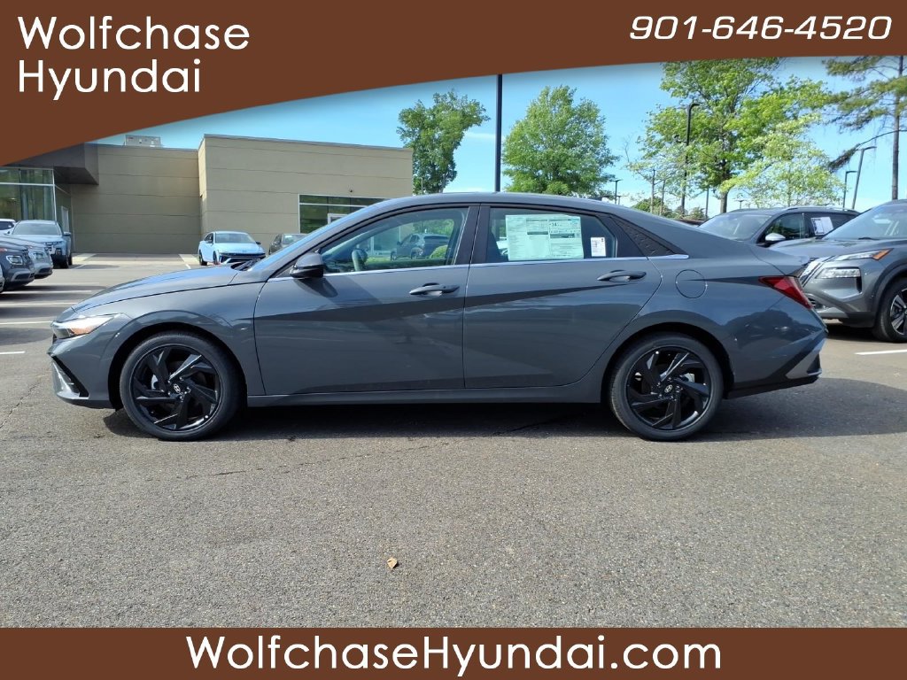 Used 2026 Hyundai Elantra SEL Sport Premium FWD image 2