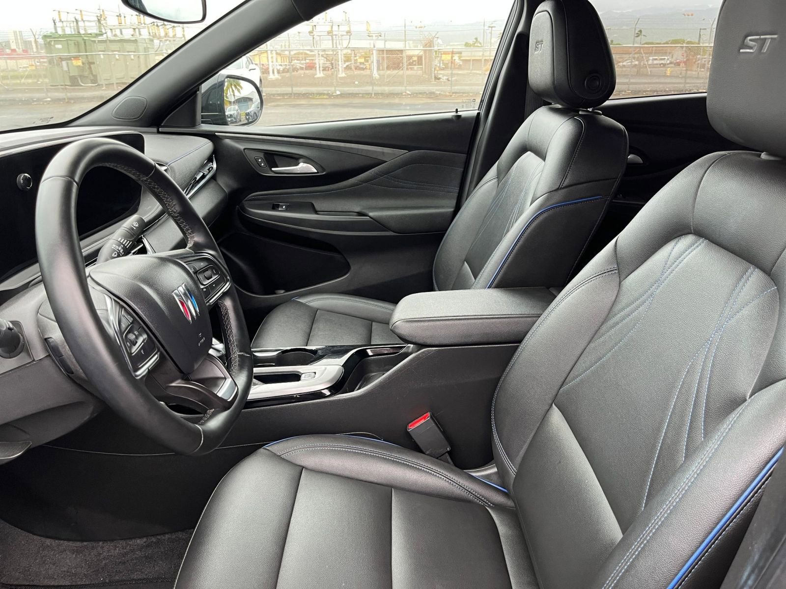 Used 2025 Buick Envista Sport Touring image 25