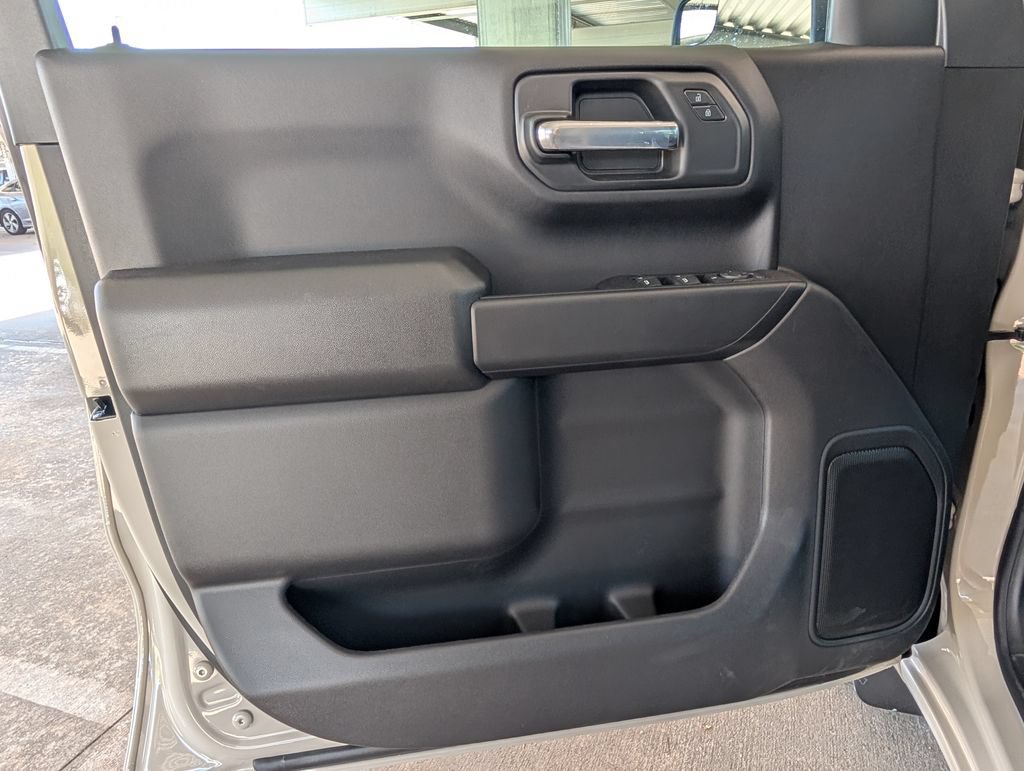 New 2026 Chevrolet Silverado 1500 Custom w/ LPO, Dark Essentials Package RWD image 12