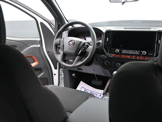 Used 2026 Nissan Frontier PRO-4X w/ Tow Package AWD/4WD image 45