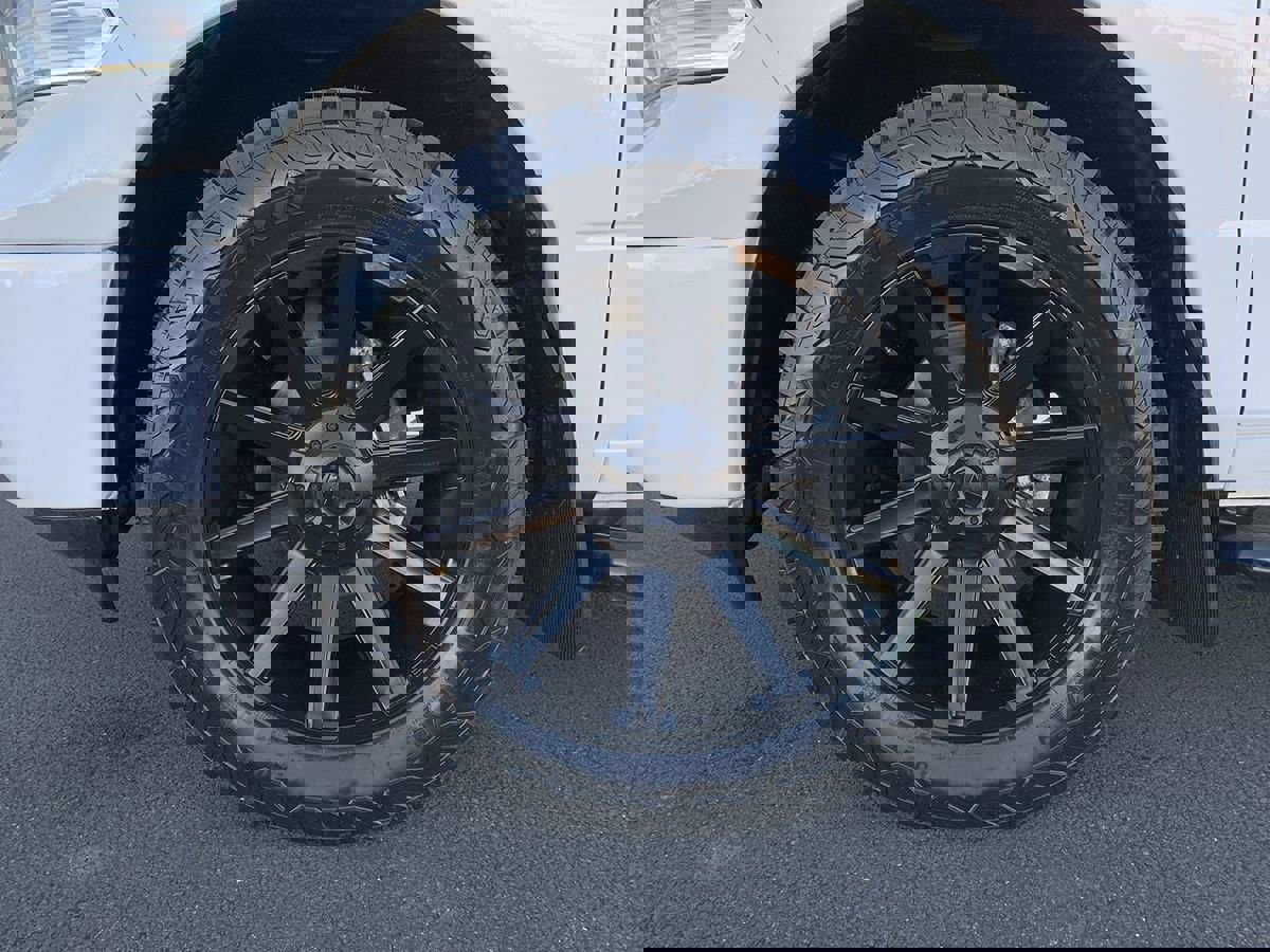 Used 2022 RAM 1500 Classic SLT image 10