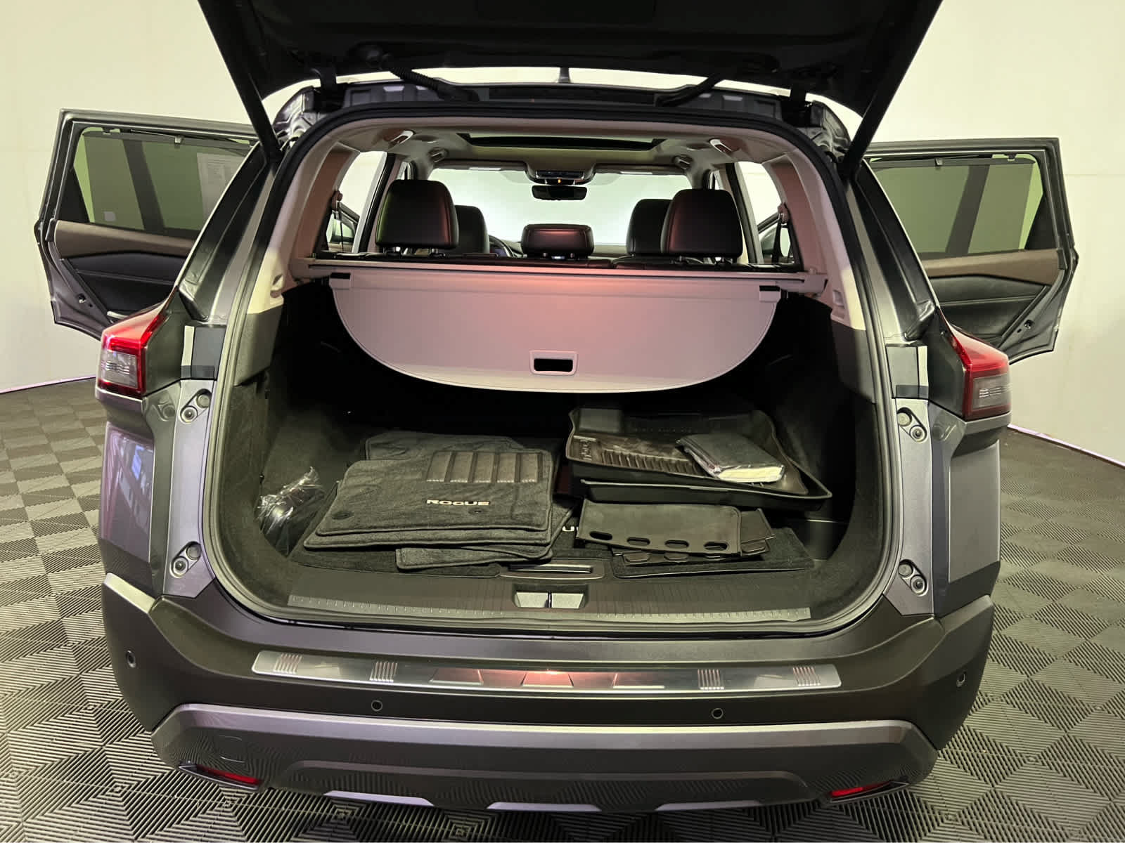 Used 2023 Nissan Rogue SL w/ SL Premium Package AWD/4WD image 27