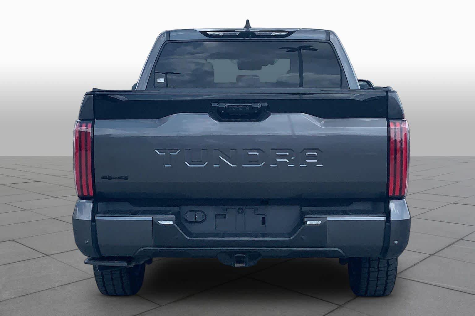 Used 2024 Toyota Tundra Platinum AWD/4WD image 5