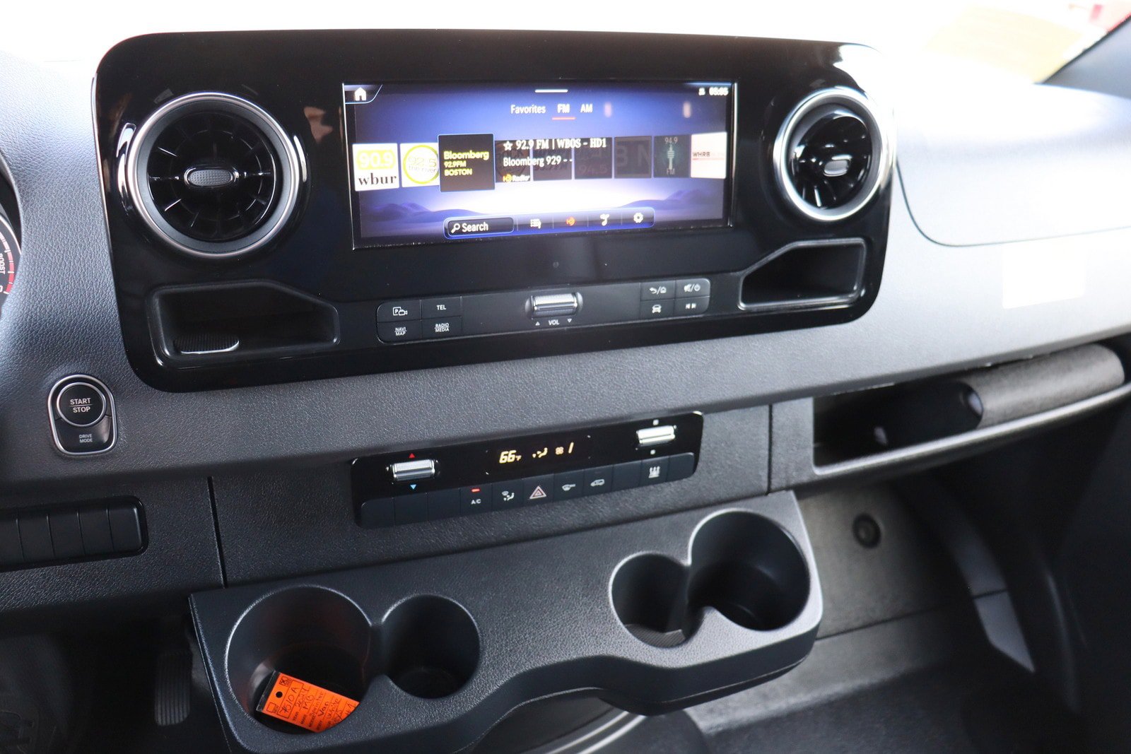 Used 2024 Mercedes-Benz eSprinter 170 Cargo image 24