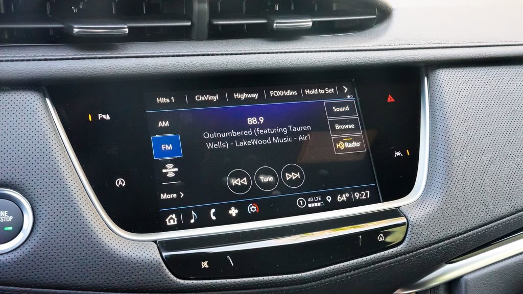 Used 2025 Cadillac XT6 Luxury FWD image 31