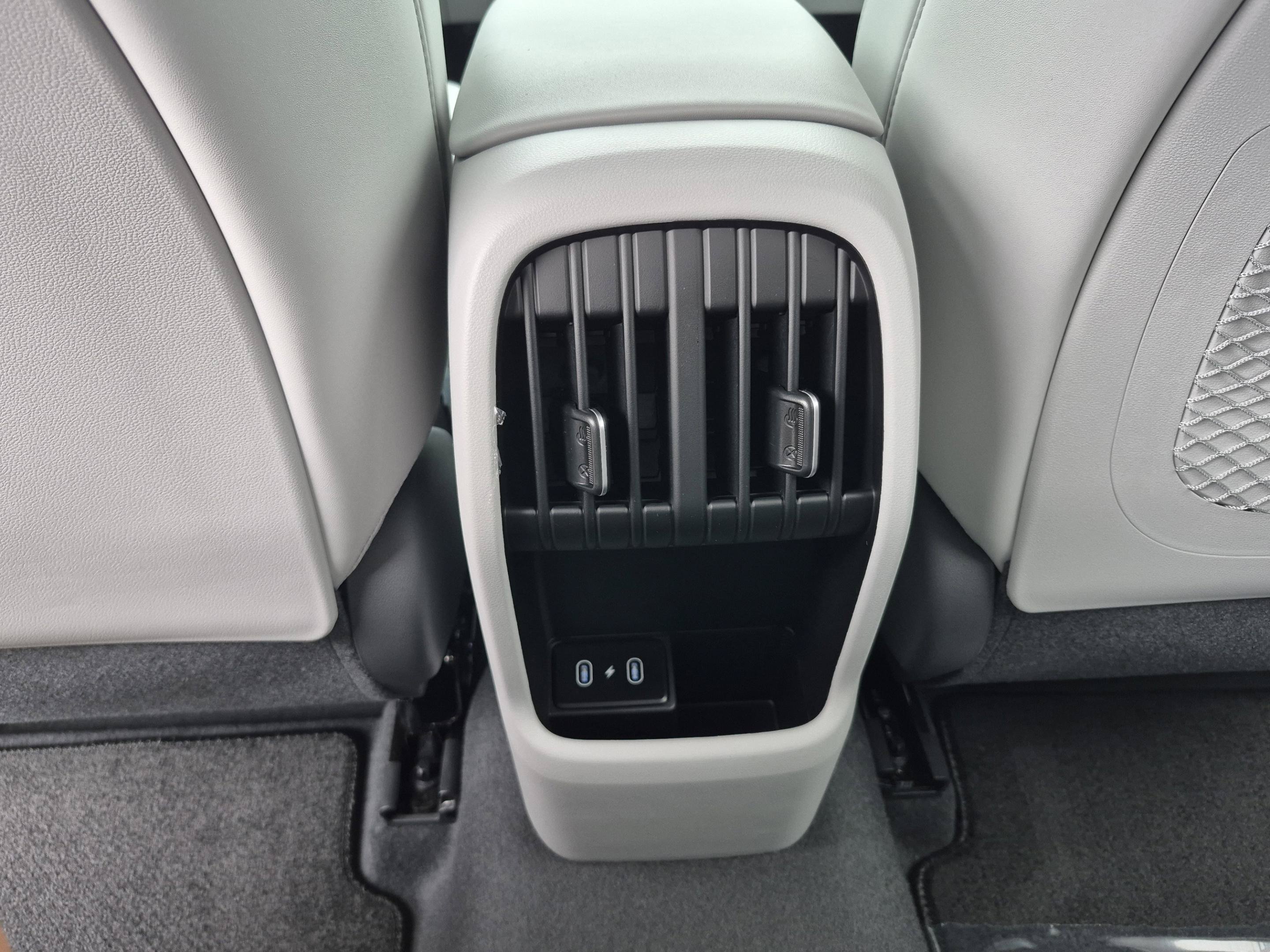 New 2026 Hyundai Kona Limited AWD/4WD image 15