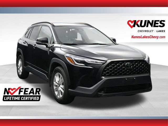 Used 2023 Toyota Corolla Cross LE w/ Moonroof Package AWD/4WD video 1