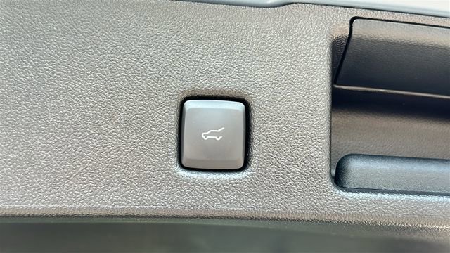 New 2025 Ford Escape SE w/ PHEV Premium Package FWD image 19