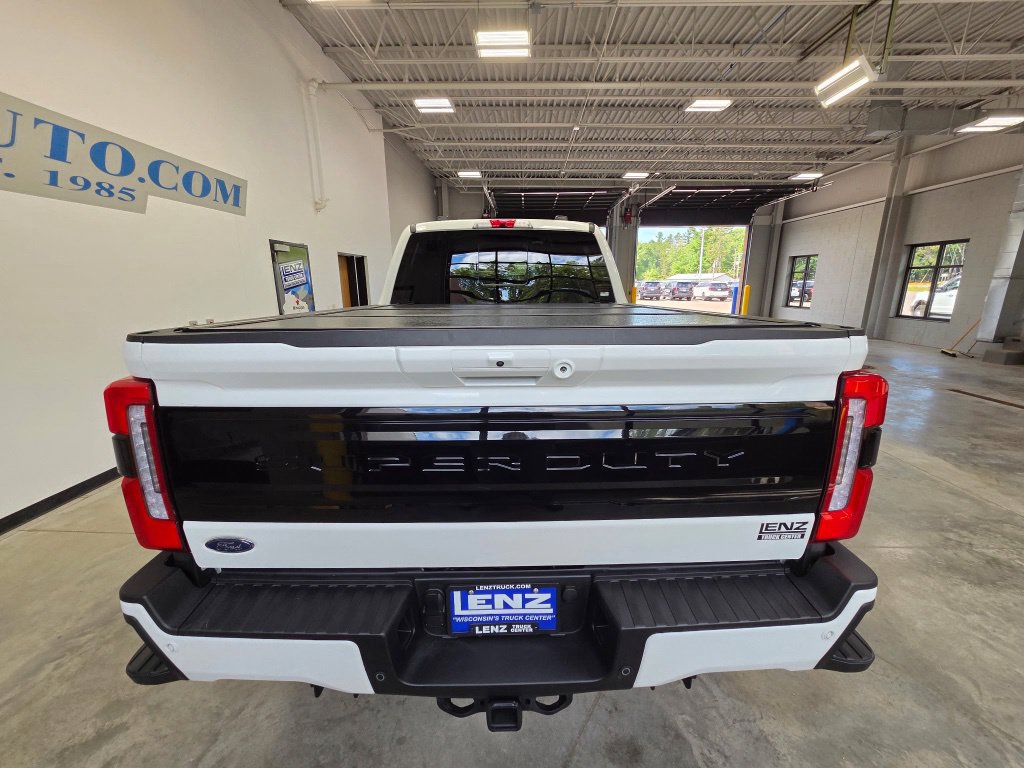 Used 2025 Ford F250 4x4 Crew Cab Super Duty image 7