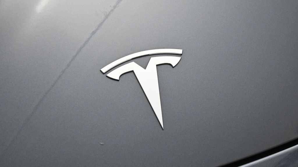 Used 2021 Tesla Model 3 Standard Range Plus RWD image 19