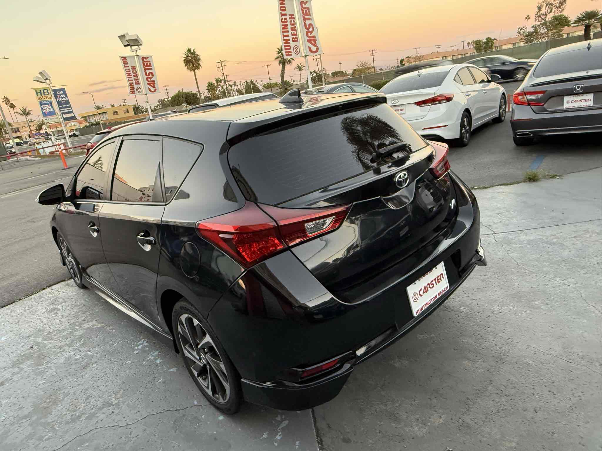 Used 2017 Toyota Corolla iM image 12