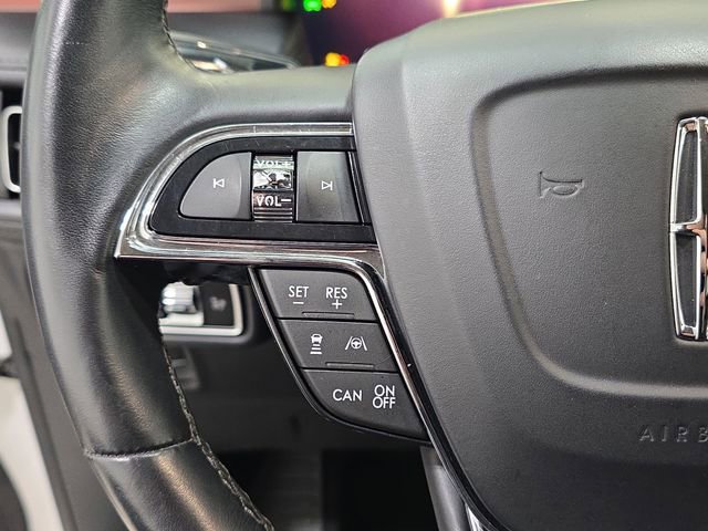 Certified 2022 Lincoln Nautilus Reserve w/ Equipment Group 201A image 13