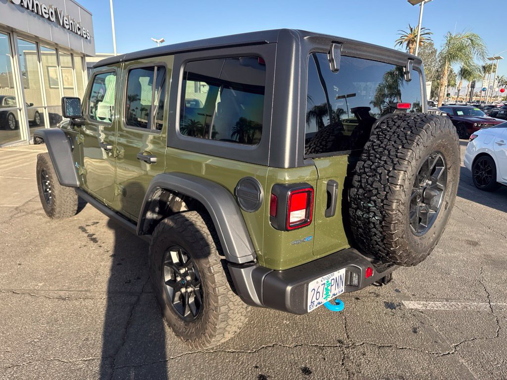 Used 2024 Jeep Wrangler Unlimited AWD/4WD image 2