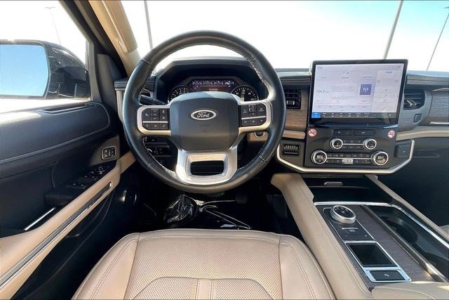 Used 2024 Ford Expedition Max Limited image 5