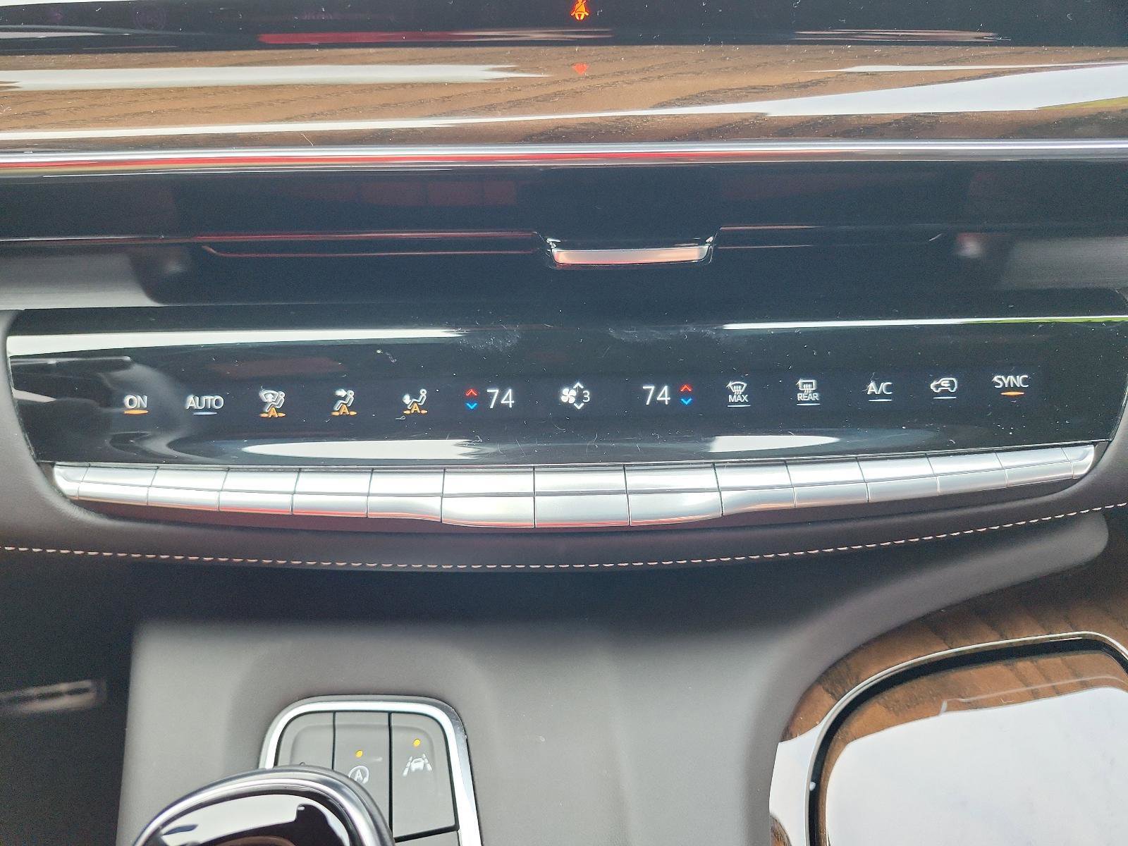 Used 2024 Cadillac Escalade Sport Platinum w/ LPO, ONYX Package image 22