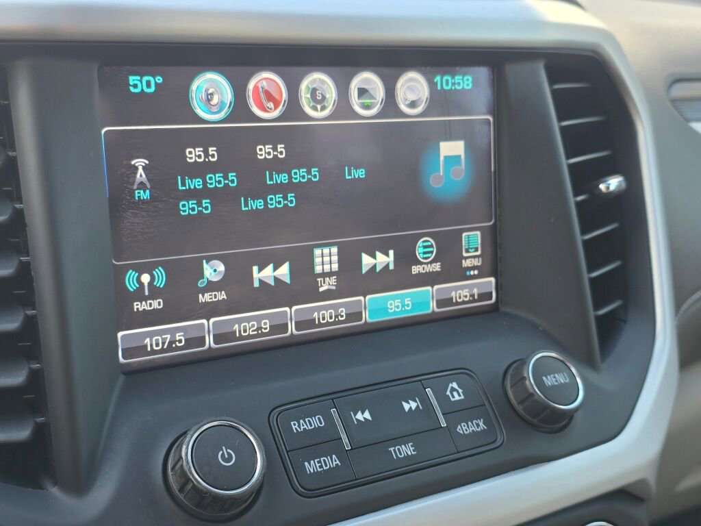 Used 2017 GMC Acadia SLT image 32