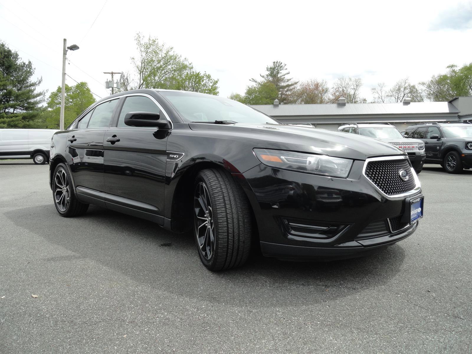 Used 2013 Ford Taurus SHO AWD/4WD image 3