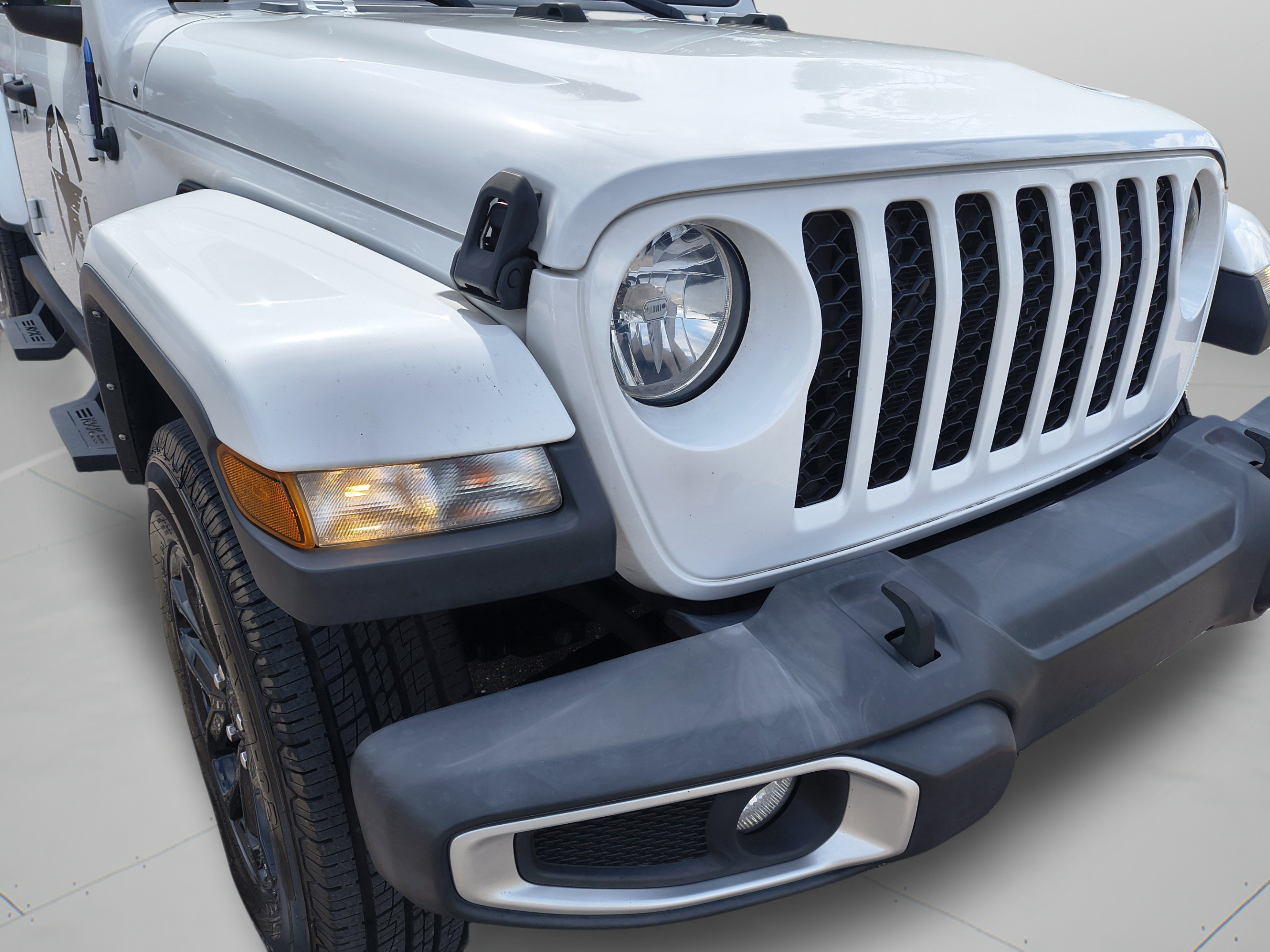 Used 2021 Jeep Gladiator Sport AWD/4WD image 33