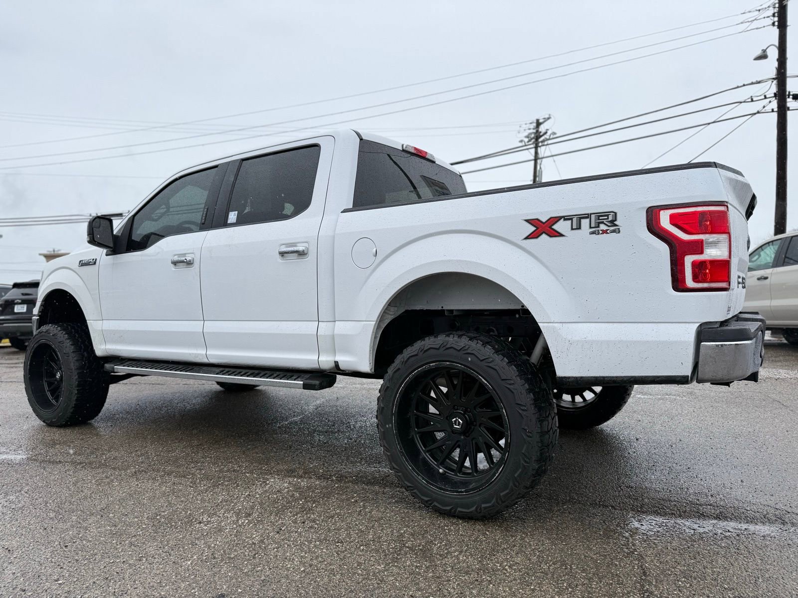 Used 2018 Ford F150 XLT w/ Equipment Group 301A Mid AWD/4WD image 4