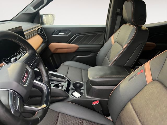 Used 2024 GMC Canyon AT4 w/ AT4 Premium Package image 9