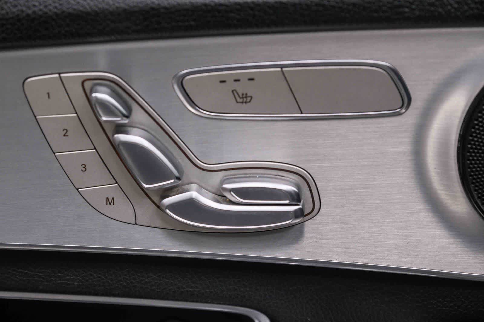Used 2018 Mercedes-Benz C 300 Sedan image 30