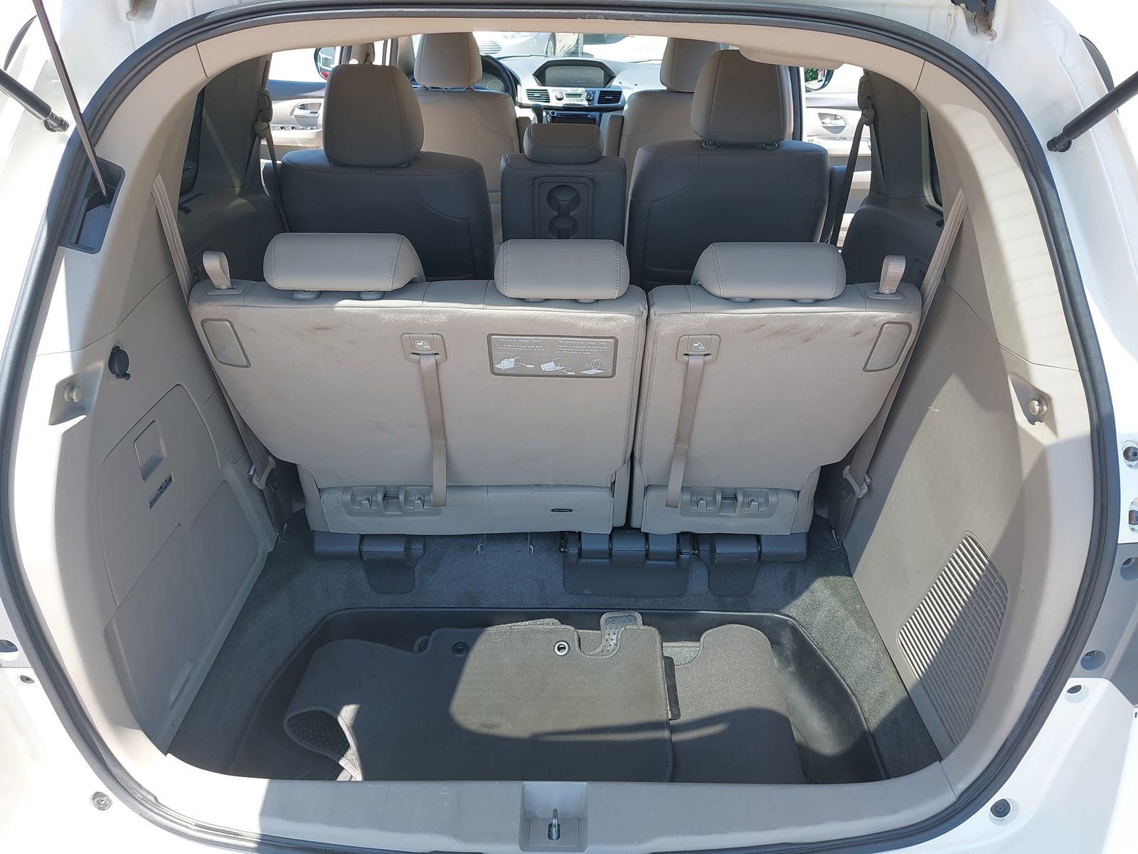 Used 2016 Honda Odyssey Touring Elite image 14