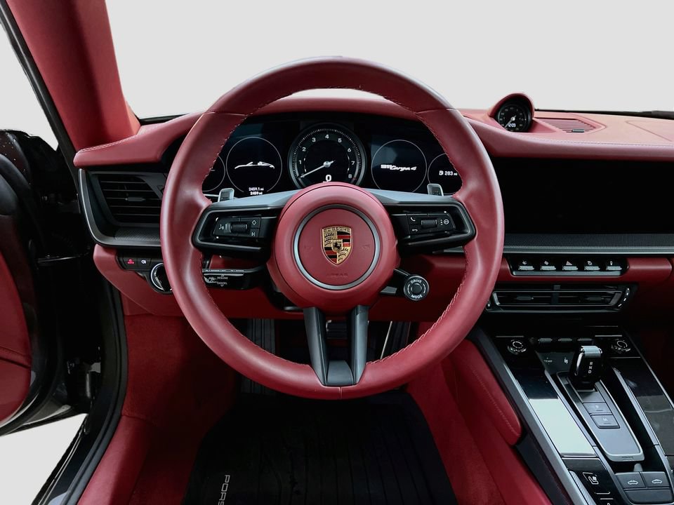 Certified 2024 Porsche 911 Targa 4 AWD/4WD image 12