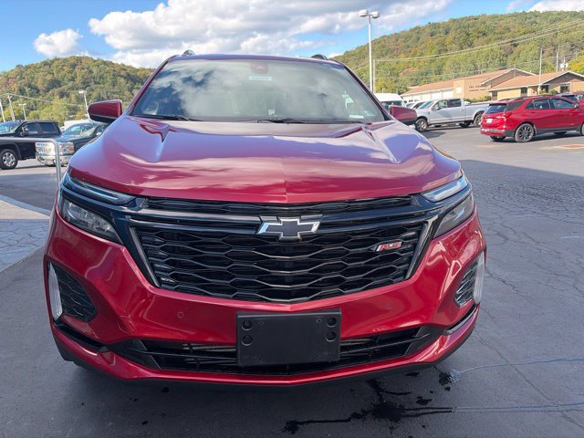 Used 2024 Chevrolet Equinox RS w/ LPO, Floor Liner Package AWD/4WD image 2