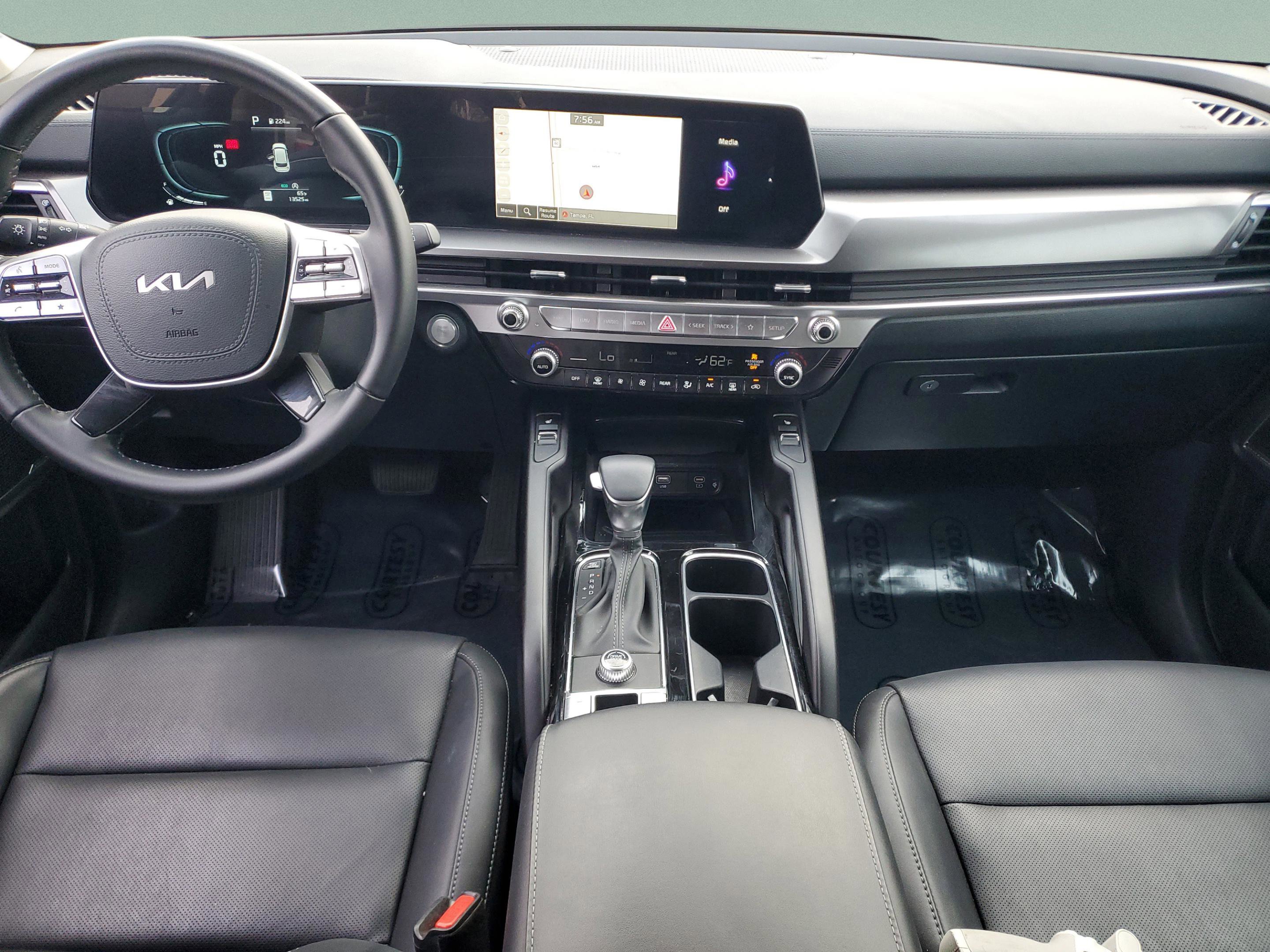 Certified 2025 Kia Telluride S image 11