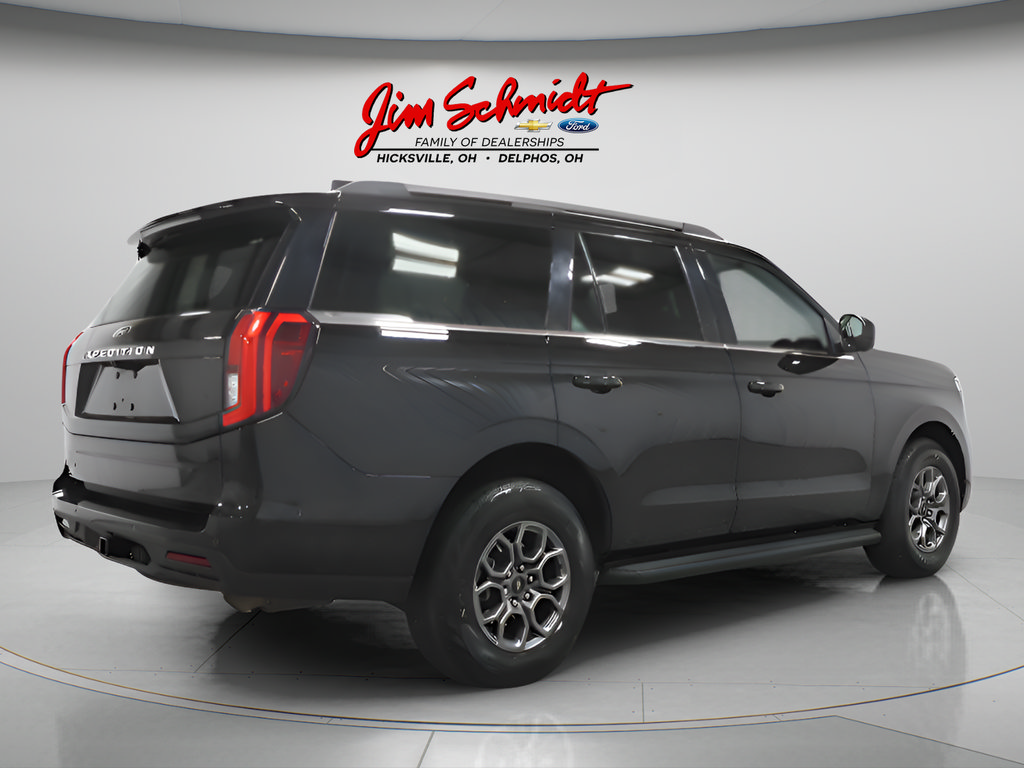 Used 2025 Ford Expedition Active AWD/4WD image 12