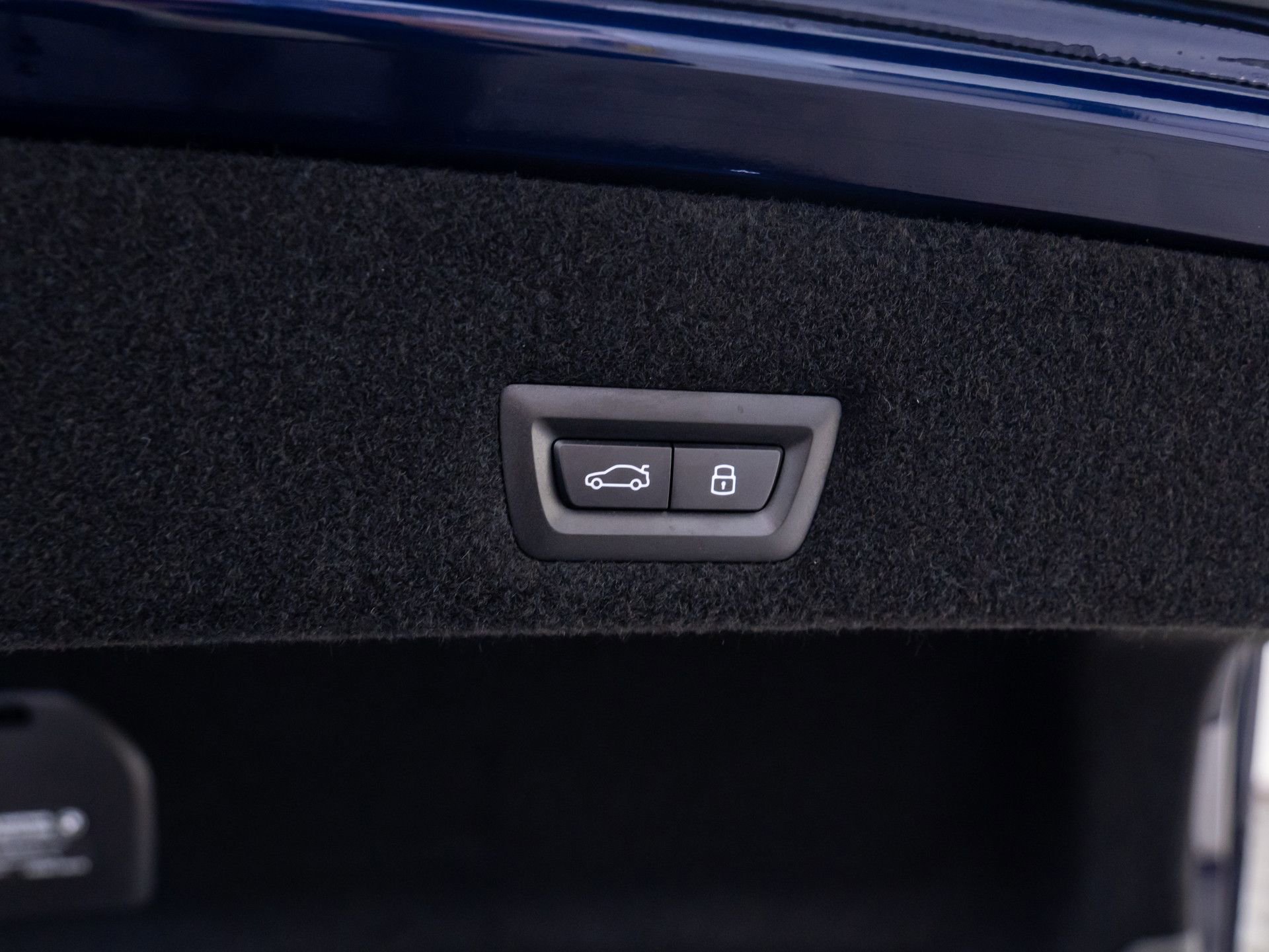 Used 2025 BMW 760i xDrive w/ Executive Package image 31