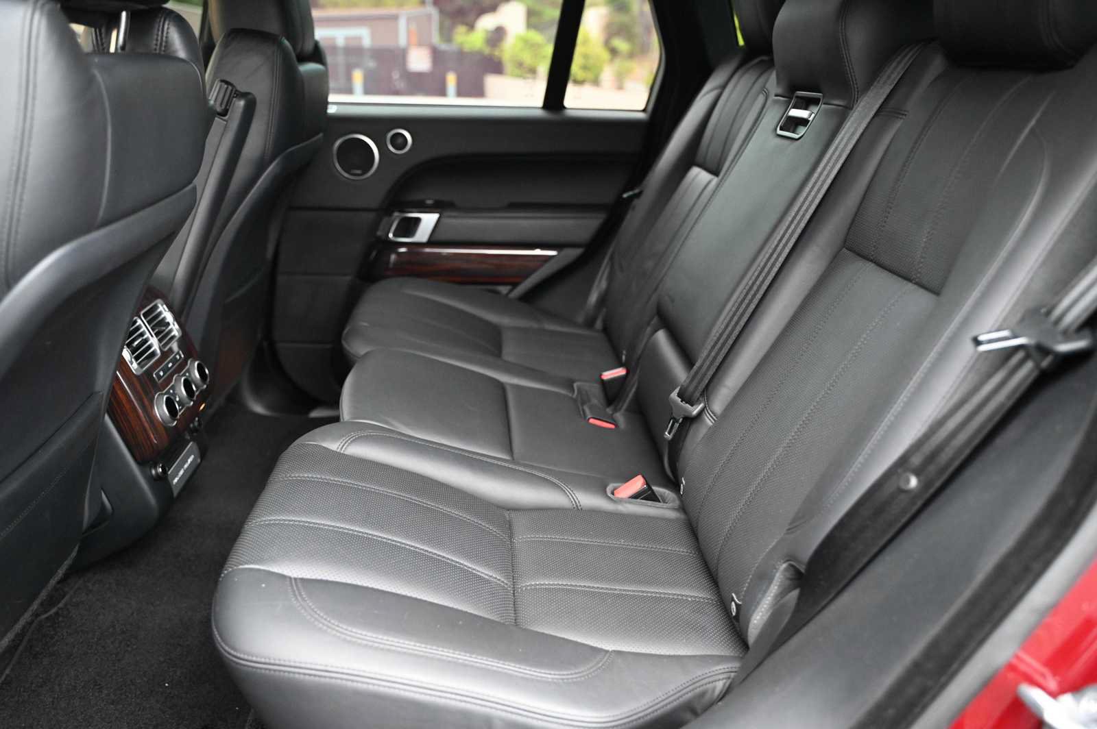 Used 2017 Land Rover Range Rover HSE AWD/4WD image 14