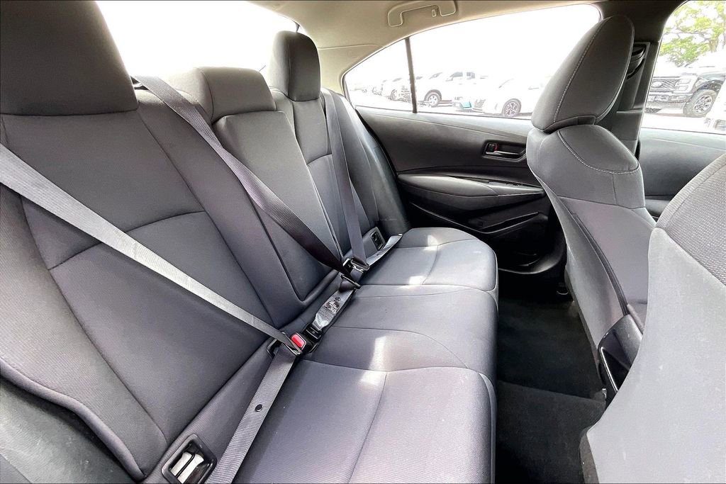 Used 2022 Toyota Corolla LE FWD image 22