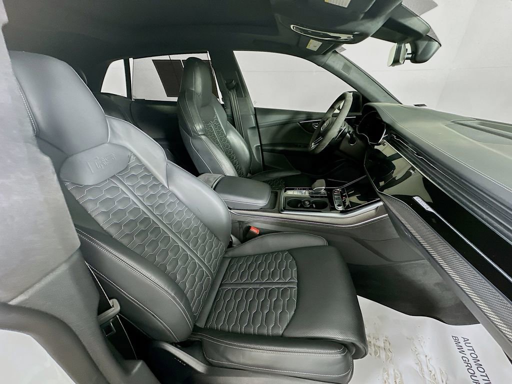 Used 2024 Audi RS Q8 image 36