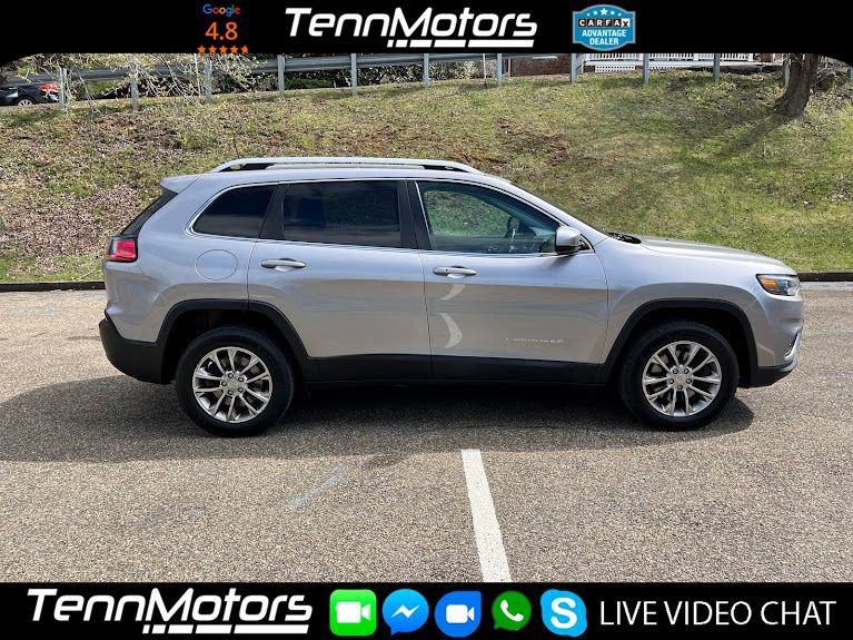 Used 2019 Jeep Cherokee Latitude Plus w/ Cold Weather Group image 2