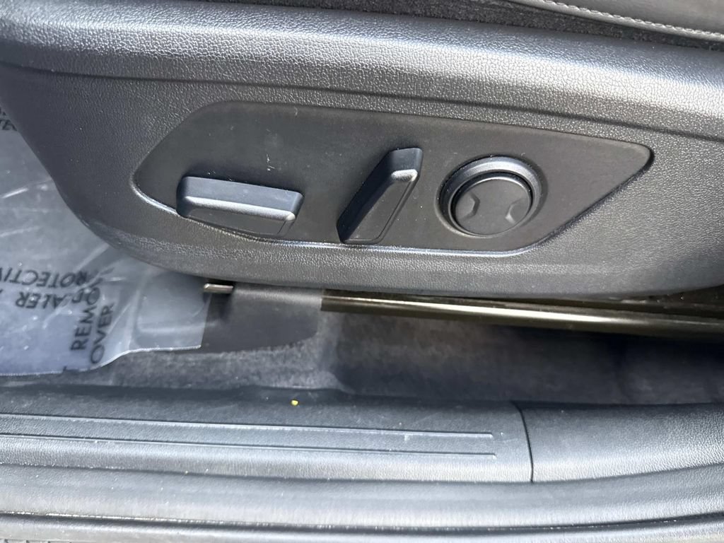 Used 2022 Kia Sorento S w/ Panoramic Sunroof Package FWD image 26