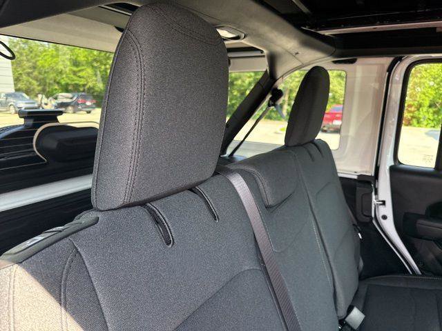 New 2025 Jeep Wrangler Sport S image 31