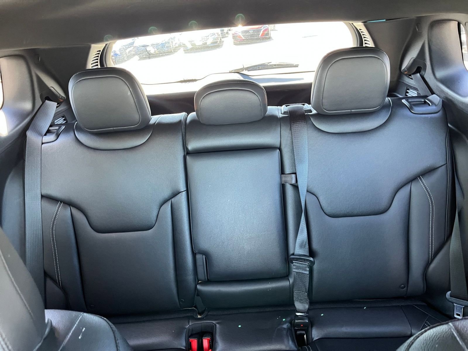 Used 2025 Jeep Compass Limited image 39