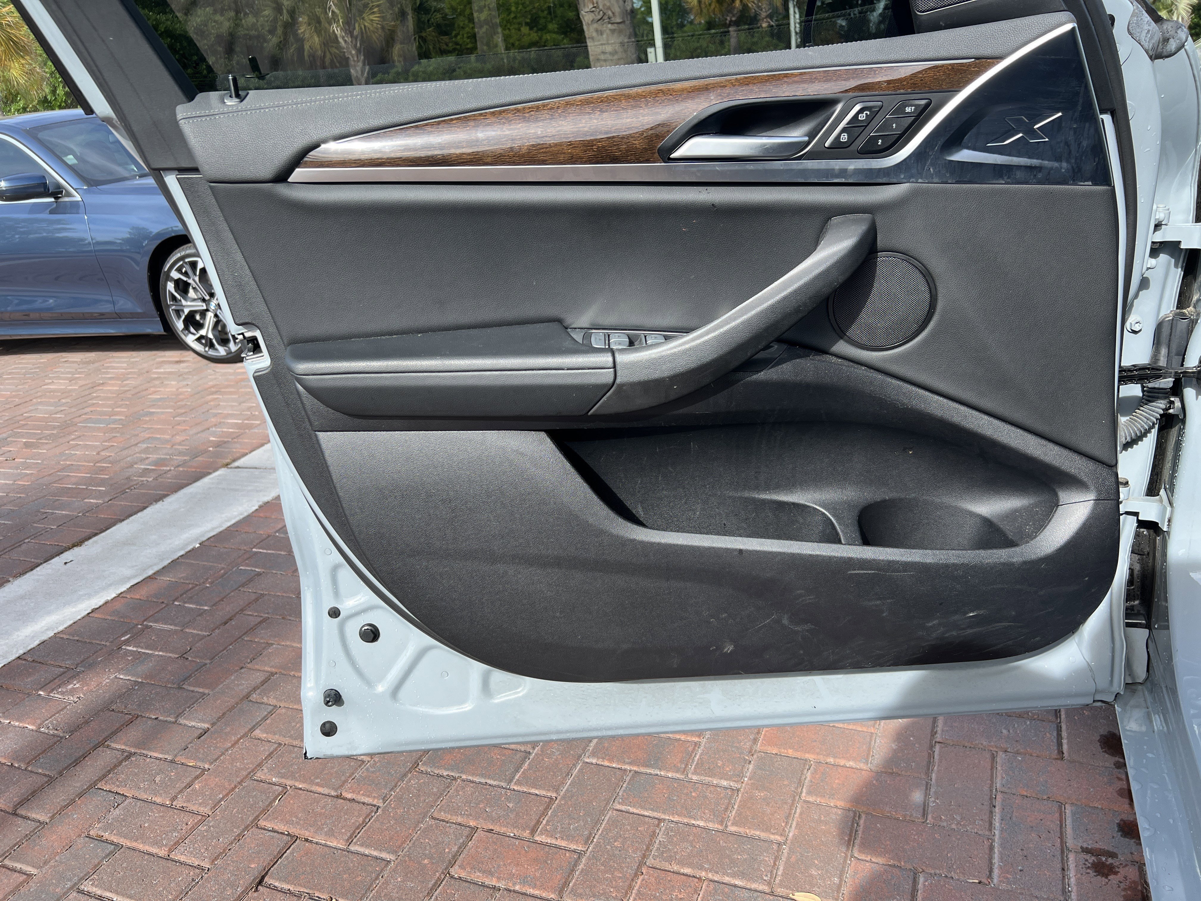 Used 2023 BMW X4 M40i w/ Premium Package image 15