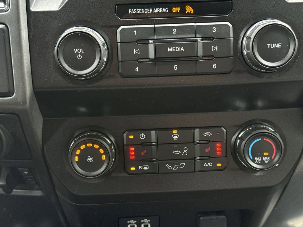 Used 2019 Ford F150 XLT w/ Equipment Group 302A Luxury AWD/4WD image 16