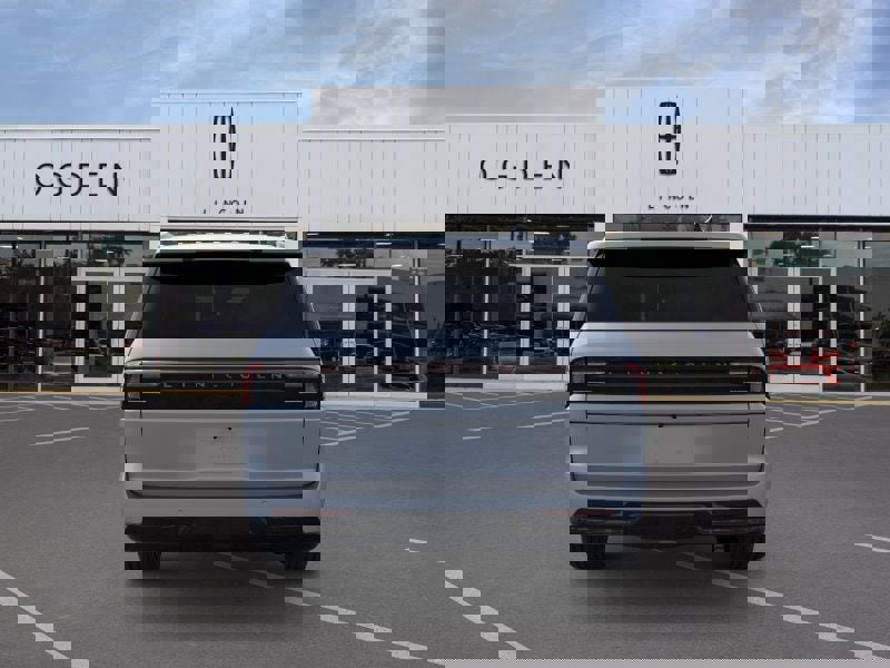 New 2025 Lincoln Navigator L Reserve w/ Jet Appearance Package image 5