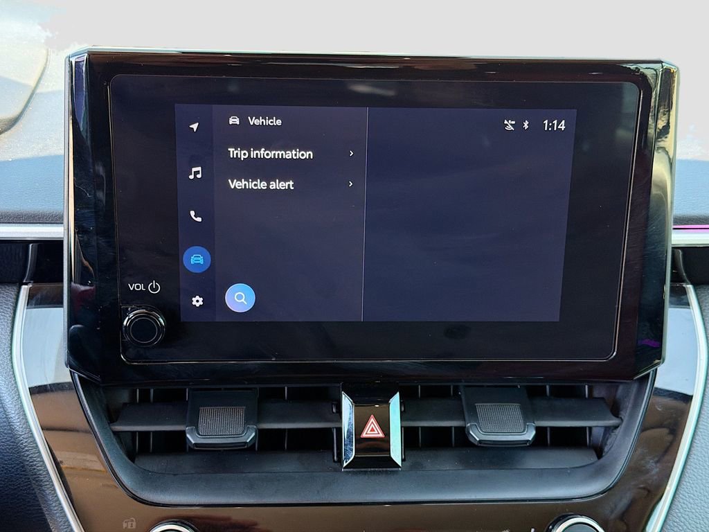 Used 2025 Toyota Corolla LE image 30