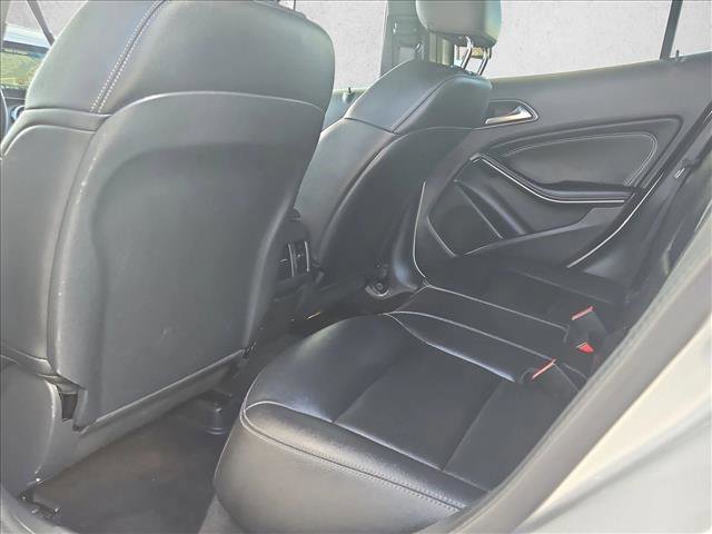 Used 2018 Mercedes-Benz GLA 250 4MATIC image 19