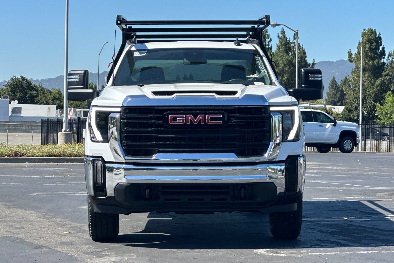 New 2026 GMC Sierra 2500 Pro w/ Convenience Package RWD image 9